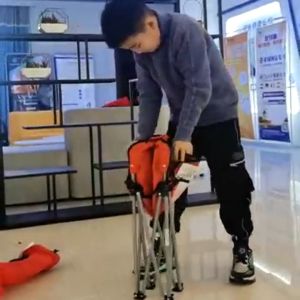 วันนี้ ส่งของ เก้าอี้สนาม เก้าอี้แคมป์ปิ้ง เก้าอี้พับแบบพกพาเก้าอี้ชายหาดสําหรับเด็ก (เหมาะสําหรับเด็กอายุ 5-8 ปี)