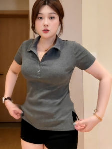 เสื้อยืดคอโปโลสีเทาไซส์ใหญ่ เอวเข้ารูป แขนสั้น ทรงสลิมฟิต สำหรับผู้หญิงในฤดูร้อน เสื้อยืดเปิดหลัง แฟชั่นสำหรับผู้หญิงไซส์ใหญ่