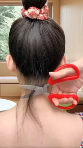 Chuốt tóc con thần thánh que chuốt Chải Tóc Con Gọn Vào Nếp (Không Màu)