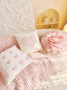 Gối Hình Trái Tim Hoa Phong Cách Pháp Màu Hồng Dễ Thương Thủ Công Gối Sofa Phòng Khách Gối Đệm Cửa Sổ Trượt Gối Đệm Nệm PP Cotton
