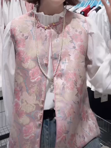 New Chinese Style Pink Vest Jacket Womens Spring 2025 Korean Version Heavy Embroidery Loose Vest Female Commute Pure Color