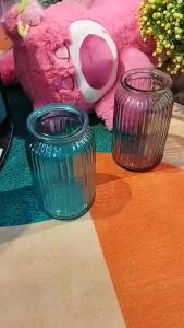 Lọ Hoa Thủy Tinh Kiểu Dáng Sọc Đa Sắc Phong Cách Vintage Trùm Sỉ Gia Thành