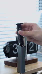 HOLDER STAND PORTABLE TRAVEL X-33 DESKTOP PHONE HOLDER PORTABEL BISA DI LIPAT DUDUKAN HP JEPIT MEJA X33