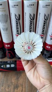 Dmantis D45 ลูกแบดมินตัน  ขนห่านปีกเต็มใบ ลูกแบดไฮบริด 3IN1  จำนวน 1 หลอด บรรจุ 12 ลูก Speed 75