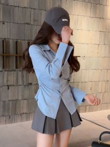 Áo Sơ Mi Nữ Màu Xanh Lam Gợi Cảm Eo Cao Không Đều Mặc Trong Phong Cách Hàn Quốc Dáng Ôm Dài Tay Cổ Polo Màu Trơn