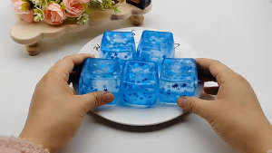 Maltose-Style "Snow Ice" Squeeze Toy – Creative Stress-Relief Toy