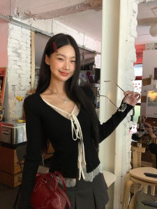 Spring Lace Fake Two-piece Sweater Outerwear