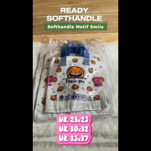Kantong Plastik Soft Handle smile 23x25 isi 40 lmb/Softhandle Shopping Bag Motif Emoji/Kantong plastik Smile Softhandle/shopping bag smile/plastik packing handle smile putih/kantong plastik motif smile murah/plastik smile/softhandle smile