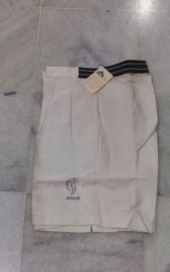 Celana pendek olahraga athlet 32