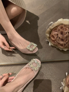 SHÉII | Giày Bệt Đế Vuông Trang Trí Pha Lê Chất Velvet