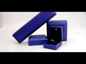 LED Light Jewelry Gift Box Velvet Pendant Necklace Storage Display Case Box For Proposal Engagement