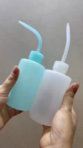 Chai Đựng Nước Vệ Sinh Mi_Chai Nước Rữa Mắt Pet Đựng Nước Có Vòi-Bình Nhựa Đựng Nước Tưới Nước Cây Hoa Cảnh Vòi Cong 150ml_Dụng Cụ Nối Mi