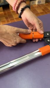 กรรไกรตัดกิ่้งไม้แบบด้ามยืดได้