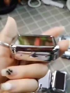 1PC Mini Vuông Kim Loại Gạt Tàn Thuốc Lá Di Động Kích Thước Bỏ Túi Có Nắp Chống Rò Rỉ Xe Gạt Tàn Thuốc Lá Sáng Tạo Quà Tặng Cho Nam Du Lịch Ngoài Trời