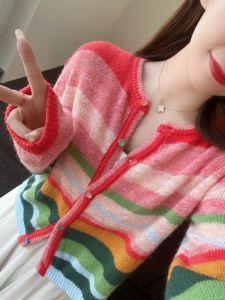 เสื้อคาร์ดิแกนถักแขนยาวลายทางสีรุ้งสไตล์ฝรั่งเศส สำหรับผู้หญิง ฤดูใบไม้ร่วง 2025 นิตติ้ง นุ่ม ลำลอง ปกติ แขนยาว ปกติ