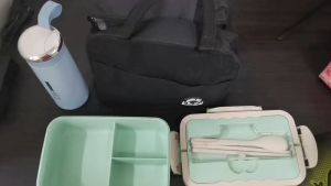 【BUY 1 TAKE 2】 New Generation Lunch Box Take hermal Insulation Lunch bag and 400ml Rabbit Tumbler