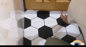 Stiker Lantai Kamar Mandi Tahan Air & Self-Adhesive