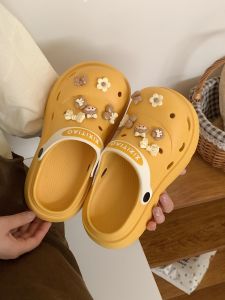 Sweet Butterfly Knot Hole Hole Shoes Girls Summer Fashion Outdoor Beach Sandals Cute Cartoon Design EVA Home Slippers for Women