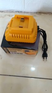 Sạc pin máy khoan sạc máy bulong 21V sạc nhanh tự ngắt chân pin phổ thông STARKER công nghệ Đức