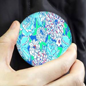 Fashion Lilly Pulitzer Round Button Pins Slogan Creative Brooches Backpack Clothes Decoration Fashion Cartoon Jewelry Gifts