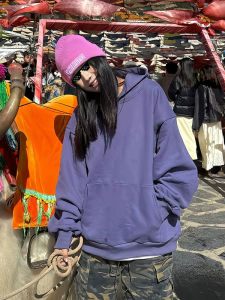 เสื้อสเวตเตอร์ฮู้ดสีม่วงสไตล์ย้อนยุคสำหรับผู้ชายและผู้หญิง ทรงหลวม ปกโปโล แขนยาว ปกปิดหน้าอก ทรงหลวม เสื้อคลุมกันหนาว