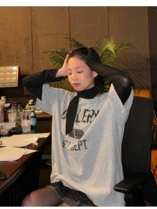 Jennie บูธบันทึกผ้าพันคอผ้าไหมสีดําเหมาะสําหรับฤดูร้อน Cool Girl Charms ผ้าพันคอผ้าพันคอผ้าไหมอเนกประสงค์สําหรับผู้หญิง