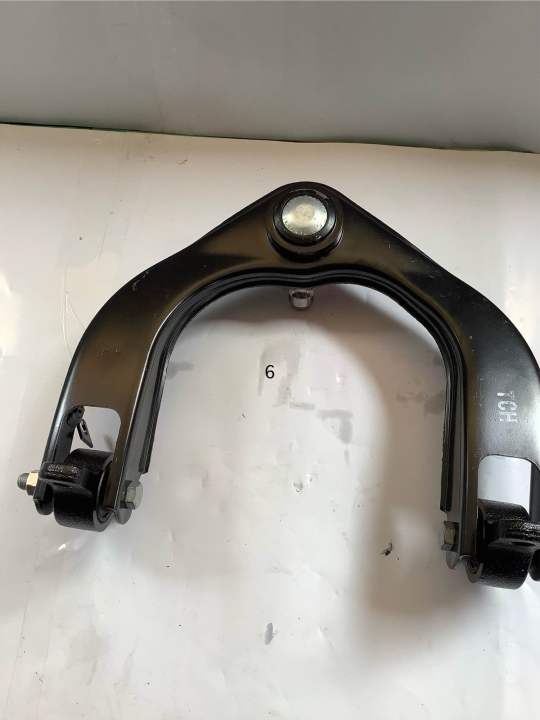 ปีกนกบน ขวา Ssangyong Stavic 2.7 Part no. 4440221003