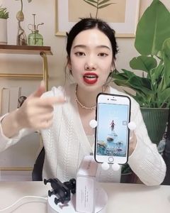 Giá Đỡ Điện Thoại cài Cửa Gió Ô Tô Xe Hơi Nhỏ Gọn Chắc Chắn Chất Liệu Cao Cấp Thiết kế móc gài cửa gió