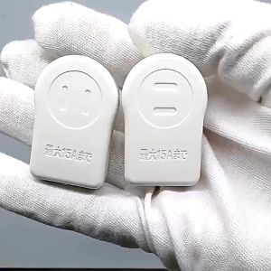 Power Extension Adapter 2-Prong 2 Outlets 90 Degree Angled Plug Adapter and Power Inverter Turn to the plug horizontal plug