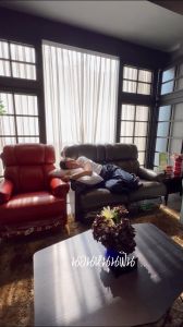 หมอนจัมโบ้ 2500 กราฟ หมอนเทพ Theppillow ผ้าทอละเอียดคอทตอนดาวพรูฟ, รูปลักษณ์ 1 รูปลักษณ์ ไมโคเจลพรีเมียมทอละเอียด, มีเส้นขายเป็นช่วง 2-3 ครั้ง มากขึ้นกับใบหน้า ในขนาด 38 x 28 x 12 คม