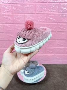 Dép Bông Dép Đi Trong Nhà Họa Tiết Bé Trai Bé Gái Đội Mũ DP83
