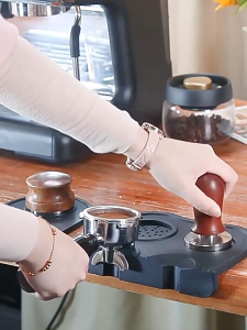 SUGA พร้อมส่ง ยางรองกดกาแฟ ยางรองแทมเปอร์ ยางรองโต๊ะกดกาแฟ กันรอย อุปกรณ์ชงกาแฟ ซิลิโคนเกรดอาหาร SUR425