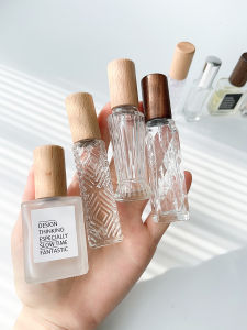 High-Grade Perfume Sub-Bottles Glass Press Spray Bottle Wooden Lid Sample Bottle 5 Ml 10 Travel Portable Fire Extinguisher Bottles