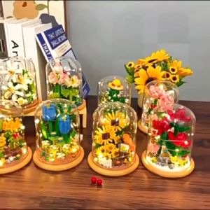 Bộ Đồ Chơi Lắp Ráp Hình Cây Xương Rồng / Hoa Hồng Bất Tử Độc Đáo Thú Vị Cho Bé Có Lồng Chụp Và Đế Gỗ Sồi Cao Cấp