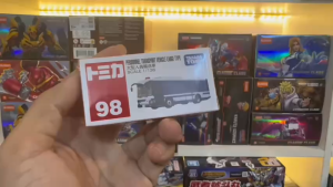 Mô Hình Xe Tomica No.98 Large Personnel Transport Vehicle - Xe Kim Loại Takara Tomy Chính Hãng