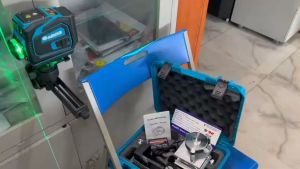 Máy cân bằng laze Máy bắn cốt laze 12 tia xanh Sasuke