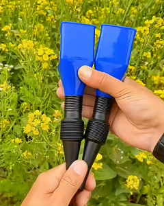 【Product Lab】SG Ready Stock Long Tube Funnel One-Hand Multiangle Extendable Spill-Free KItchen Automobil Accessories Car Engine Oil Funnel