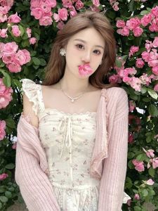 BINKAFENNY | Sweet And Spicy Floral Print Square Collar Shirt Womens Slim Fit Summer Design Beautiful Top With Puff Sleeves Korean Style