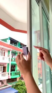 จัดส่งจากกรุงเทพ แผ่นปิดช่องว่างหน้าต่าง และประตู บานเลื่อน กันจิ้งจก กันฝุ่น บล็อกลม สำหรับบานเลื่อน แถบปิดผนึกประตูและหน้าต่าง(1 ชุดมี 2 ชิ้น ชิ้นบนและชิ้นล่าง)