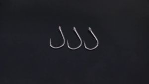 Hirisi 100pcs Japan Design Barbed Hooks PTFE Coated High Carbon Steel Carp Fishing 8001 High Quality Fish Accessories Novelties