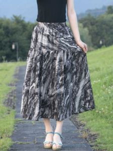 Black High Waist A-Line Midi Skirt Womens New Style Slimming Over-Knee Versatile Polyester Vintage Pleated Cake Skirt
