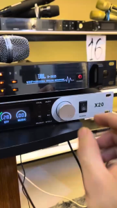 Vang Cơ Lai Số NEX Acoustic X20- Vang Cơ Lai Số Chuyên Nghiệp - Âm Thanh Mạnh Mẽ Sống Động Chống Hú Tối Ưu Chế Độ Echo Delay Âm Thanh Vượt Trội Chuẩn Mực Bluetooth 5.0 Av Usb (Optical) Dàn Âm Thanh Hôi Trường .