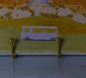 Display Stand Solutions for Art Lovers: Photo Books, Picture Frames & More