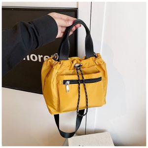 Large Capacity Commuter Tote Bag Womens Crossbody Handbag Casual Style Single Shoulder Bag with Zipper Soft PU Leather