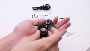 Car Tyre Pressure Monitoring System Solar Powered TPMS with 4 external sensors LCD Display