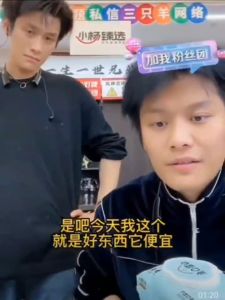 【小杨臻选】升级款加大加厚手口湿纸巾(1包80张)/Removable wet wipes (80 sheets per pack)