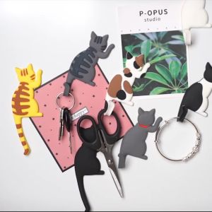 แม่เหล็กติดตู้เย็นอเนกประสงค์ลายแมวน่ารัก แม่เหล็กตู้เย็นพร้อมตะขอแขวน แม่เหล็กติดตู้เย็นสร้างสรรค์สำหรับตกแต่งบ้าน