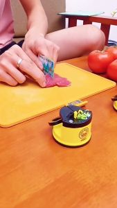 Bathtool Portable Cartoon Mini Yellow Duck Shaped K-nife Sharpener Scissor Sharpener Fast K-nife Scissor Grindstone Anti -Slip Kitchen Sharpening Tool Manual Sharpener Creative Sharpening Tools Simple Grindstone Small Kitchen Tools