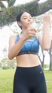 สเปรย์เย็น กลิ่น ออริจินัล VITAMIN E MINERAL SPRAY ขนาด 100 มิลลิลิตร สเปรย์คลายร้อน สดชื่น ป้องกันยุง