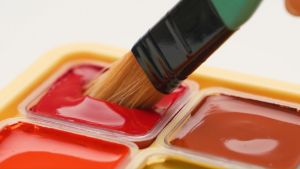 Miya Himi Gouache Jelly Cup Paint Set of 18 with Brushes and Gouache Spray